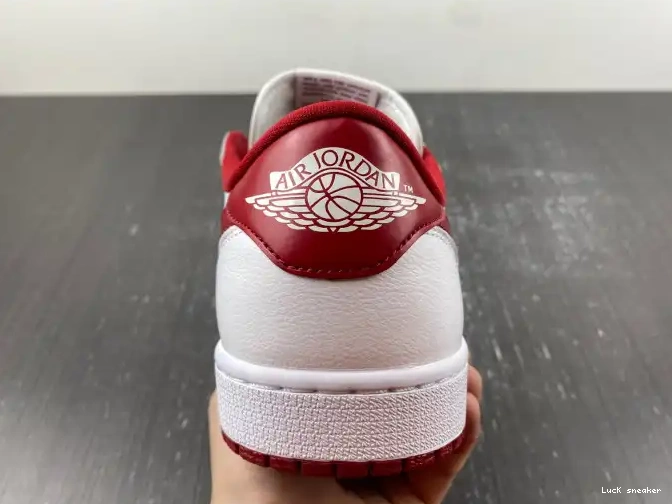 Reps LUCY Red Varsity Low 705329-101 Retro White Jordan 1 0408